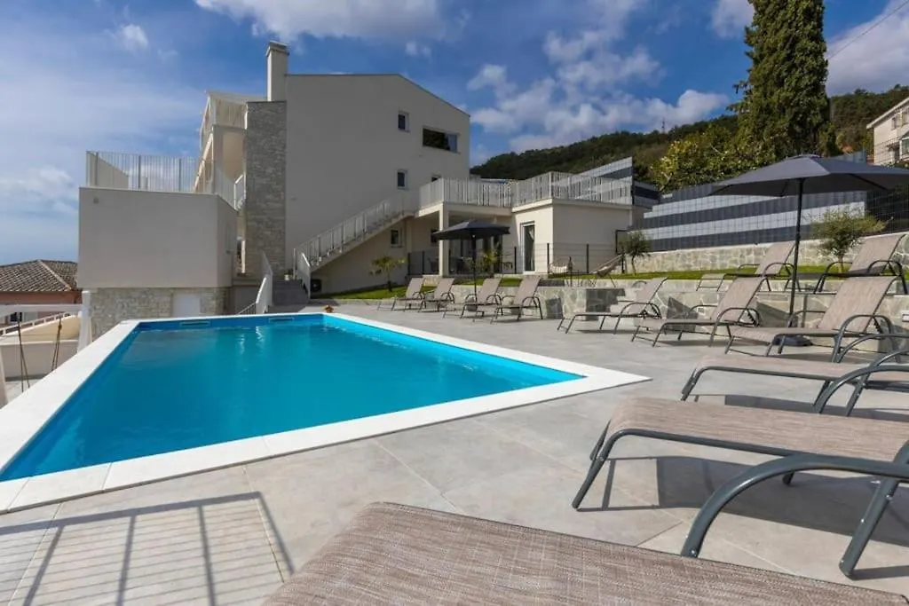 Apartman 2B Breza